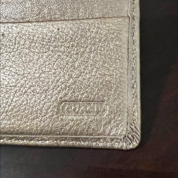 Coach - Picture 3 of 13